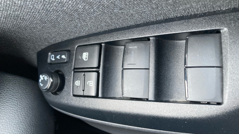 Toyota Yaris Cross 1.5 Hybrid Dynamic 5dr CVT Hybrid Estate